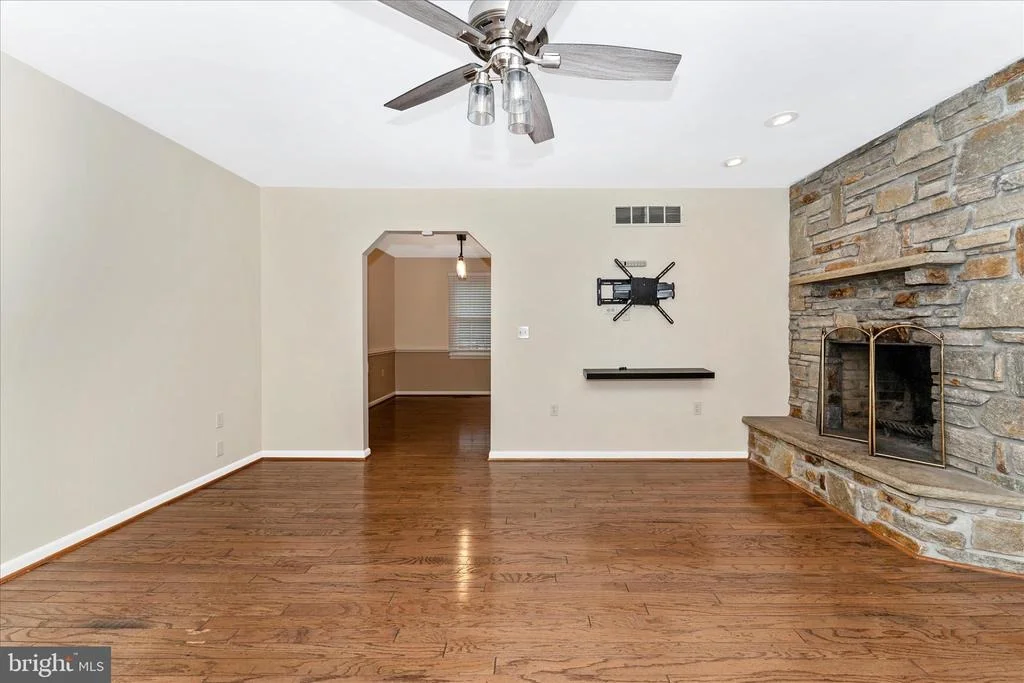 Photo of 7023 RUNKLES ROAD
