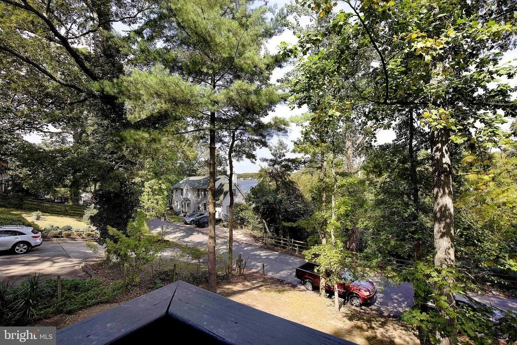 Photo of 349 ARBUTUS DRIVE