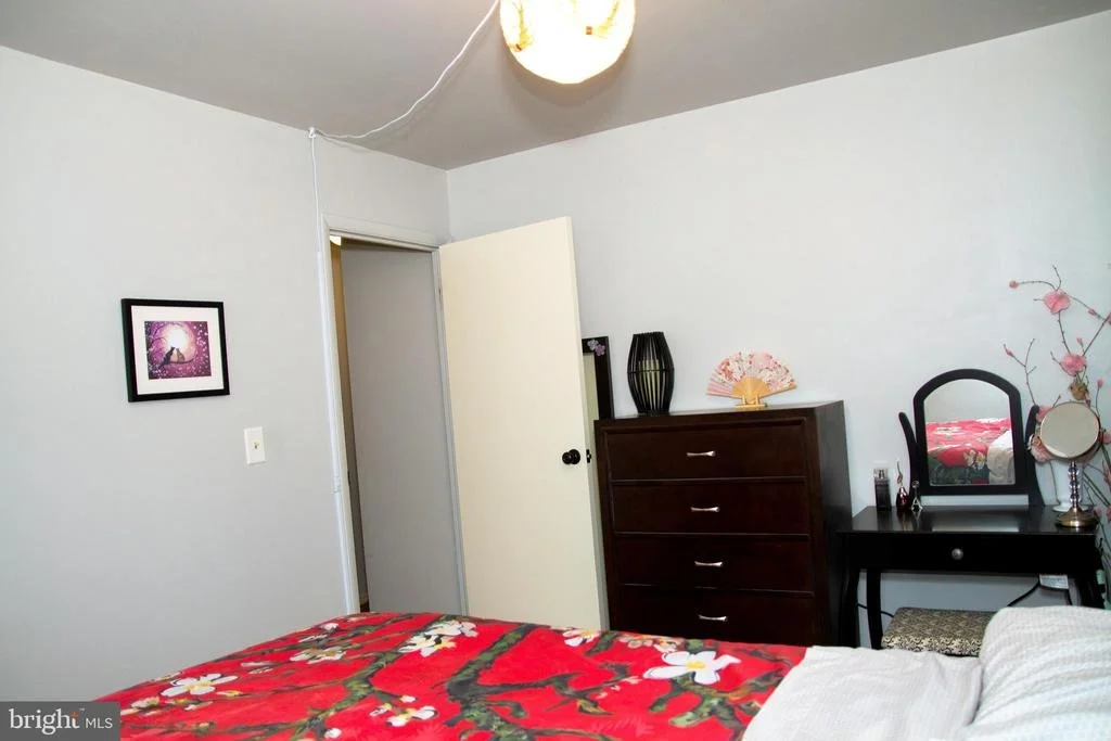Photo of 276 PINOAK LANE