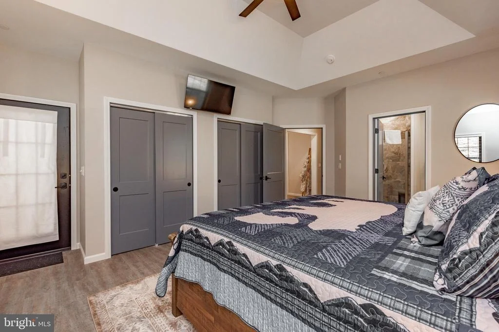 Photo of 220 BILTMORE VIEW