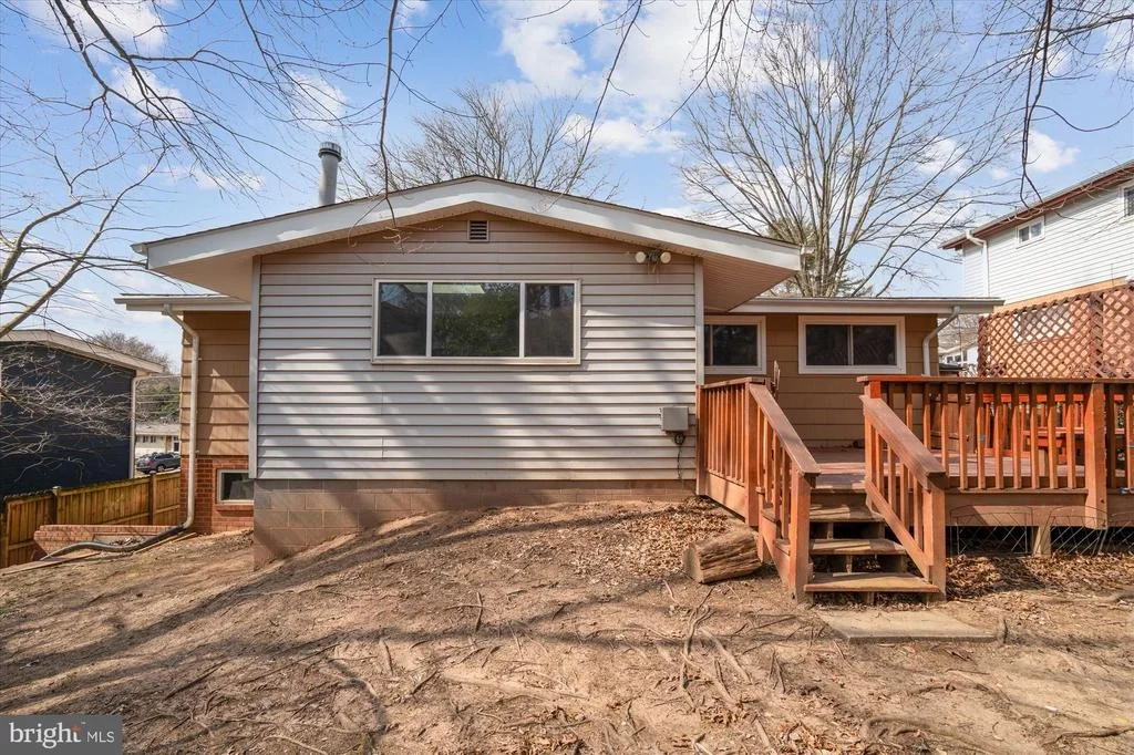 Photo of 11409 FAIROAK DRIVE