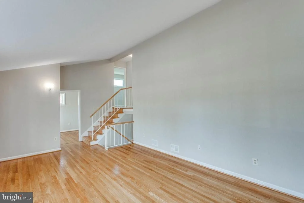 Photo of 10409 FOREST AVENUE