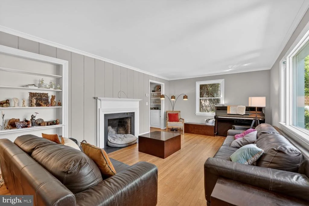 Photo of 7215 ROLLINGWOOD DRIVE