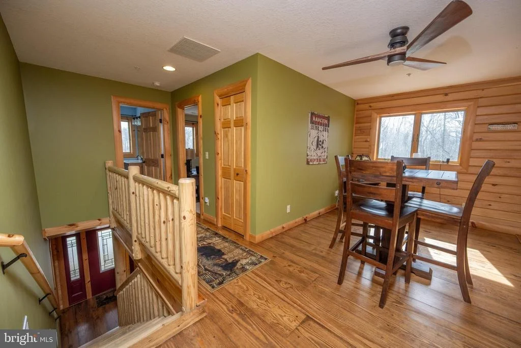 Photo of 276 SUNDANCE WAY