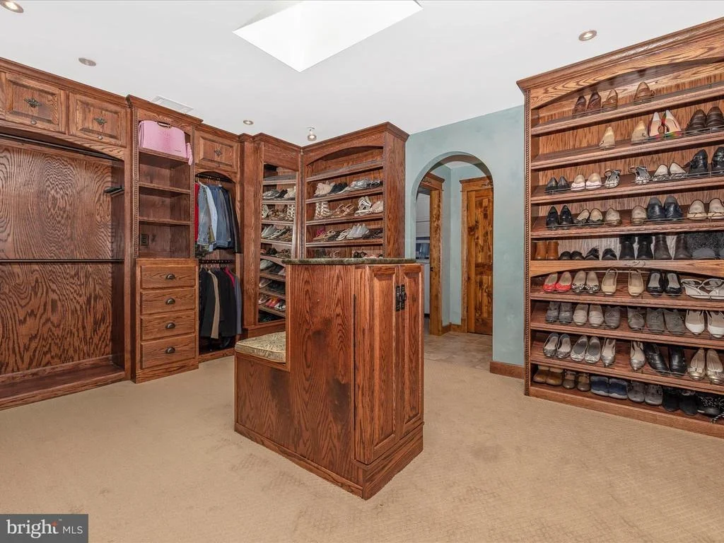Photo of 11505 PLEASANT VALLEY ROAD
