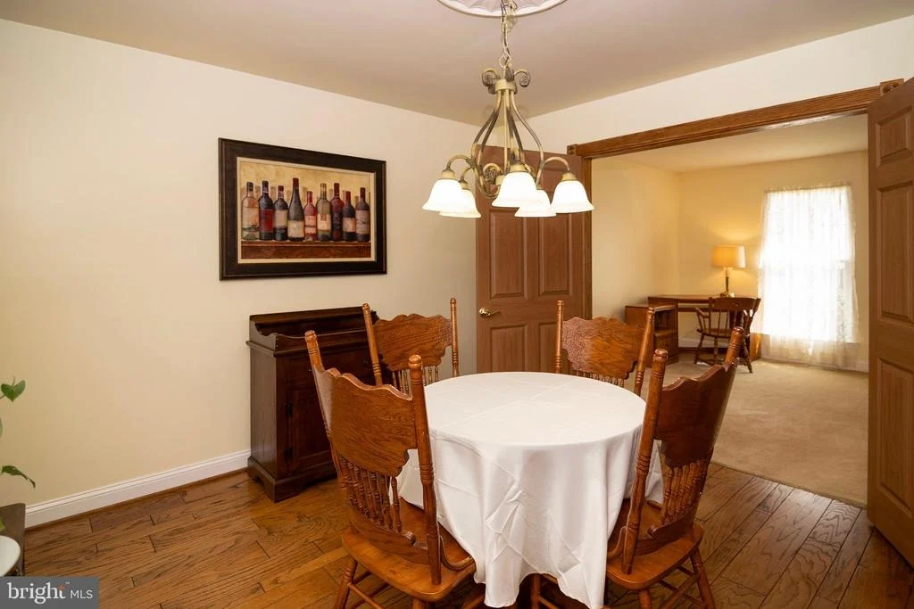 Photo of 18 ABERDEEN DRIVE