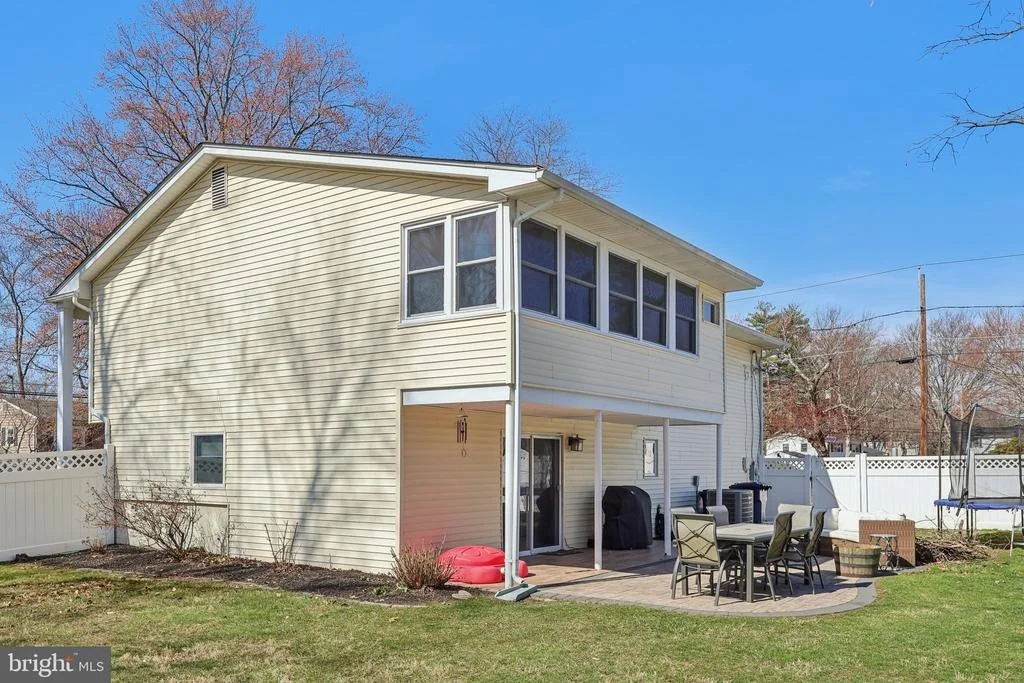 Photo of 6 RYDAL DRIVE