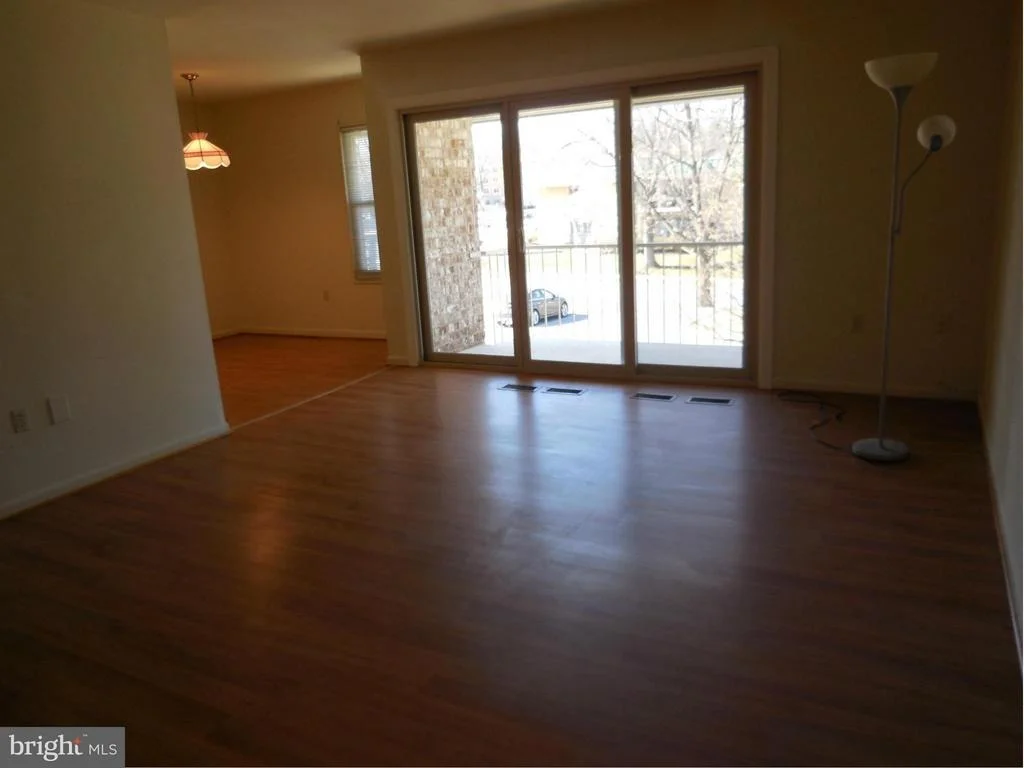 Photo of Unit 73A at 3600 GLENEAGLES DRIVE