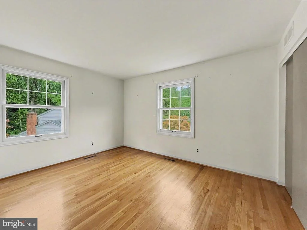 Photo of 1318 DENBY ROAD