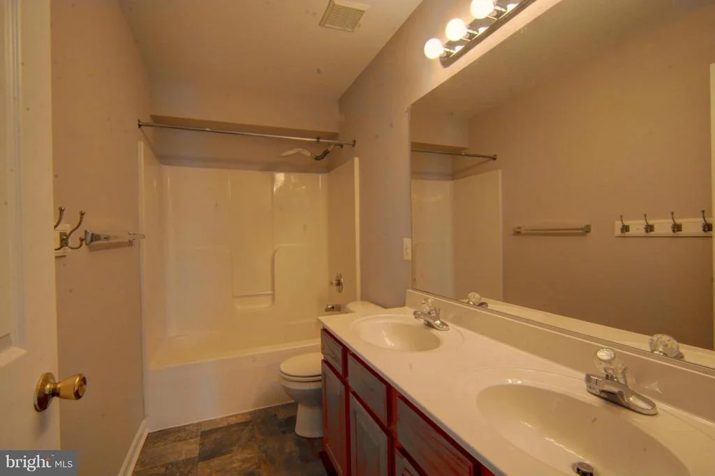 Photo of 252 TINSTONE DRIVE