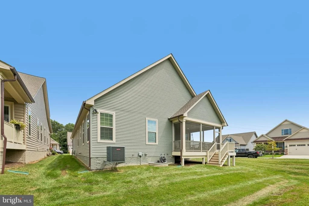 Photo of 2814 CAMOMILE DRIVE E