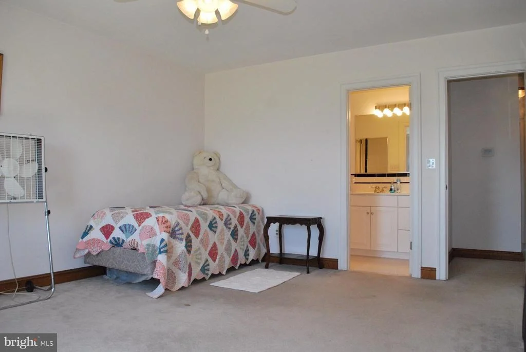 Photo of 2460 MULLINIX MILL ROAD
