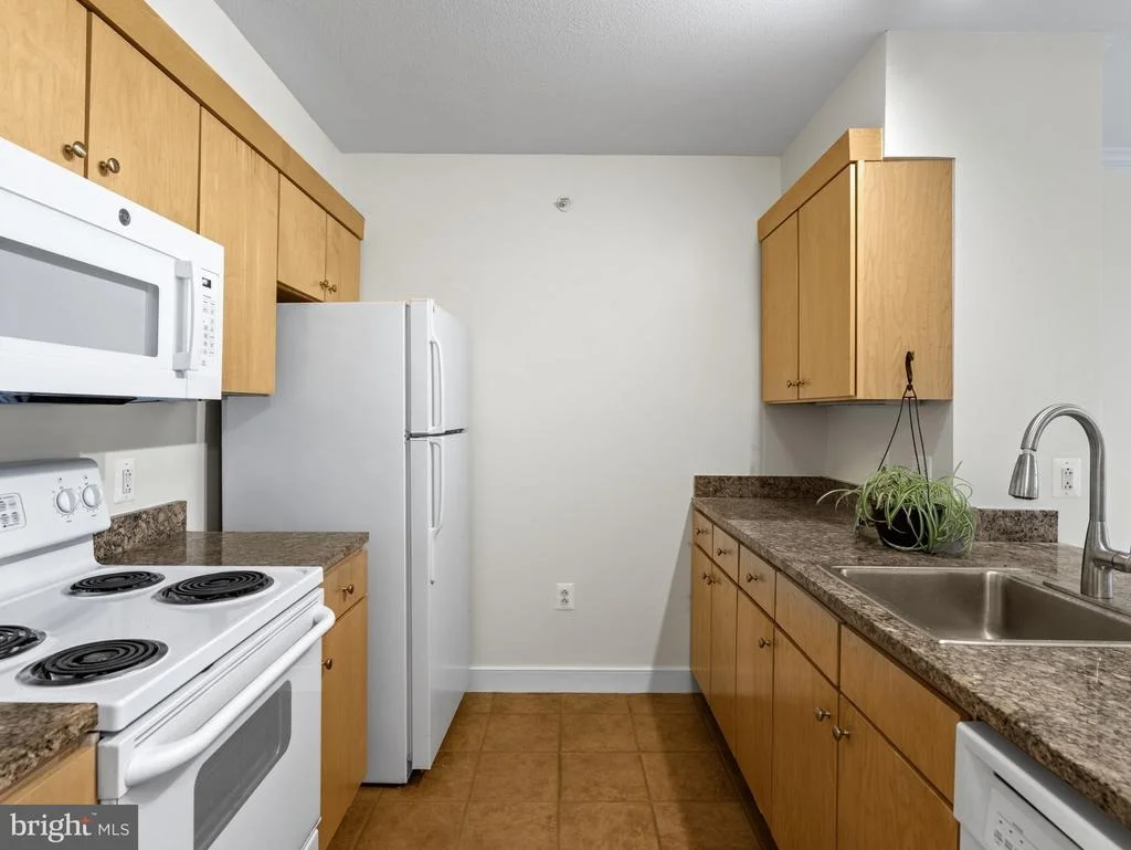 Photo of Unit 407 at 616 E STREET NW