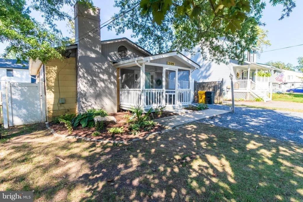Photo of 2109 SHORE DRIVE