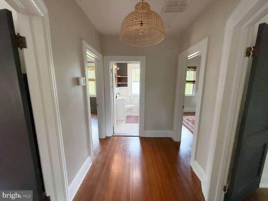 Photo of 3117 GRINDON AVENUE
