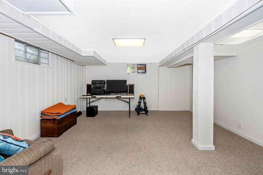 Photo of 1101 ROSWELL DRIVE