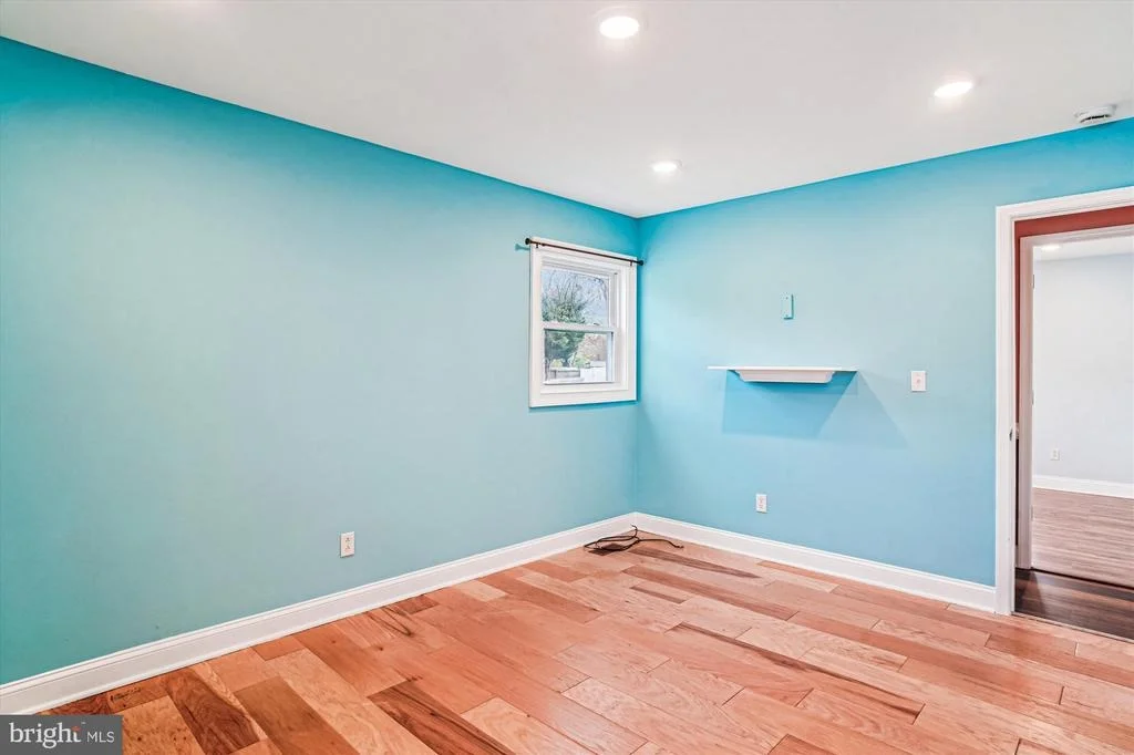 Photo of 417 WHITE OAK PLACE