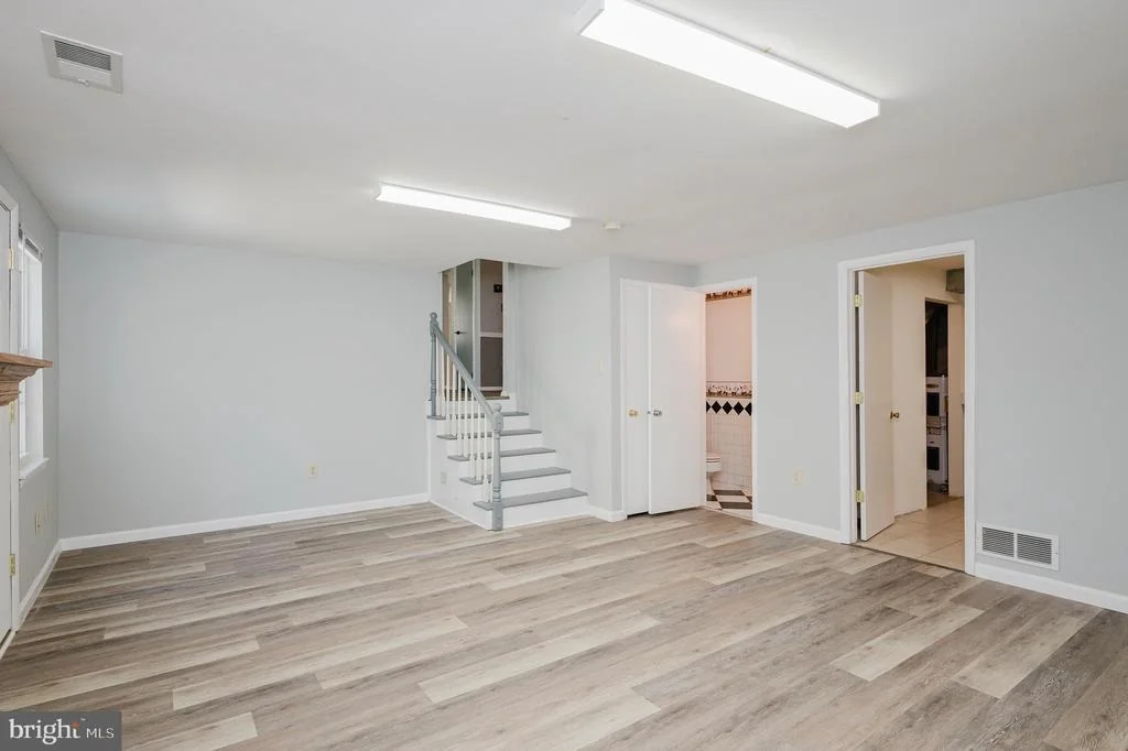 Photo of 406 LABURNUM ROAD