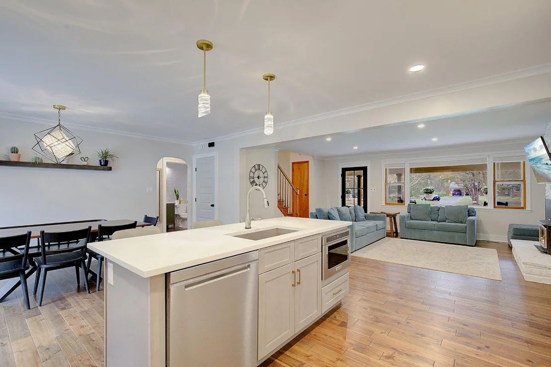Photo of 818 CEDARCROFT DRIVE