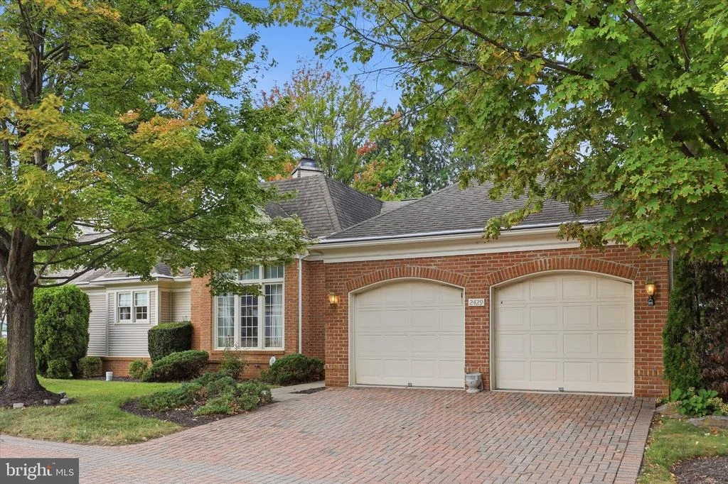 Photo of 2429 BEAR DEN ROAD
