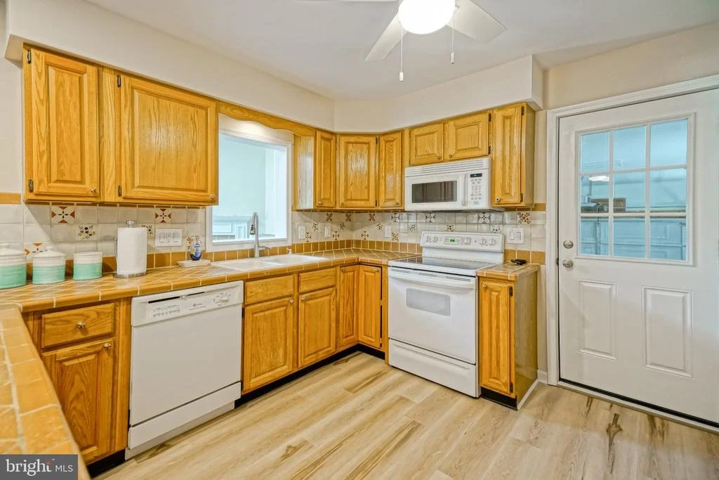 Photo of 24 ARNELL ROAD