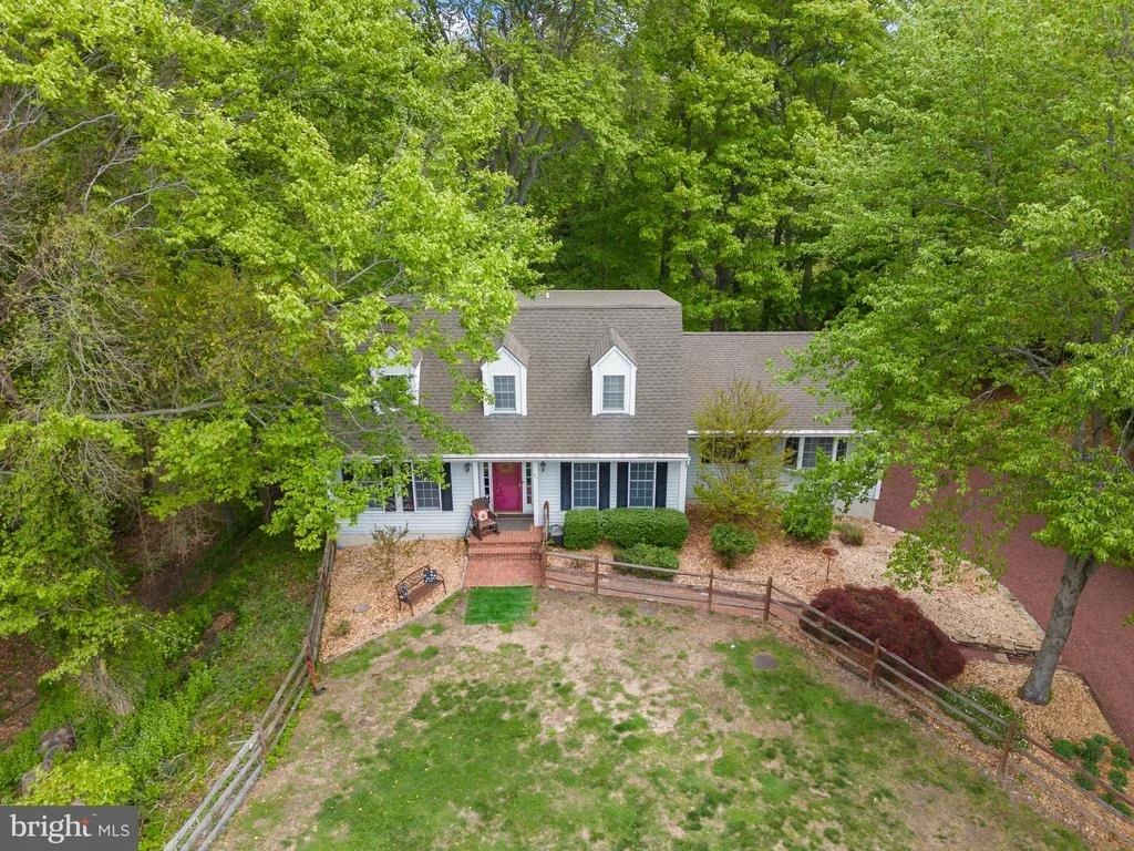 Photo of 42 CREEK ROAD