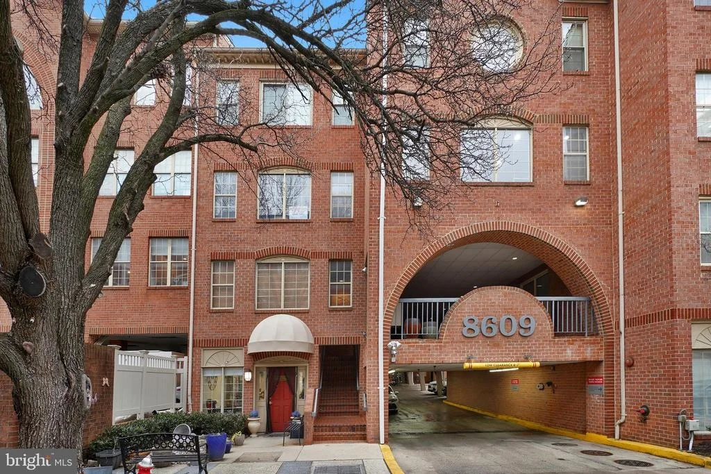 Photo of Unit 201B at 8609 2ND AVENUE