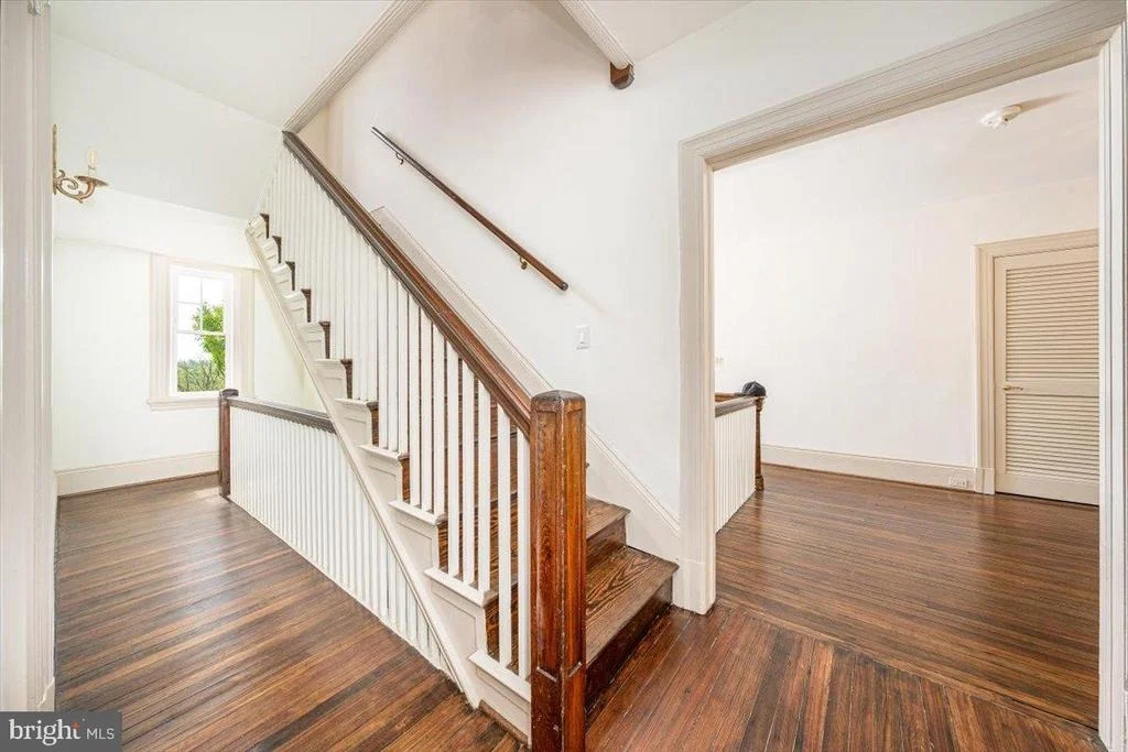 Photo of 54 RIDGE ROAD