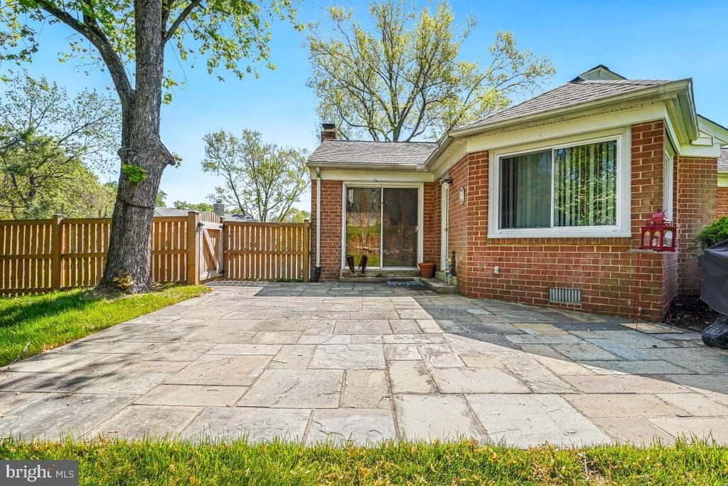 Photo of 2003 STRATTON DRIVE