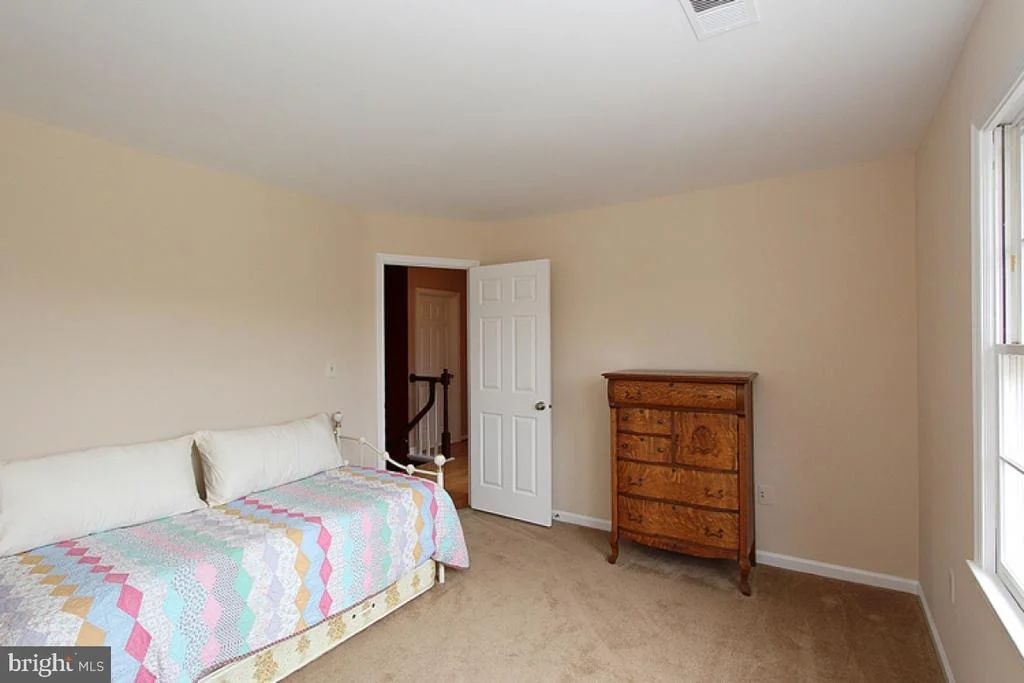 Photo of 22137 CREEKVIEW DRIVE