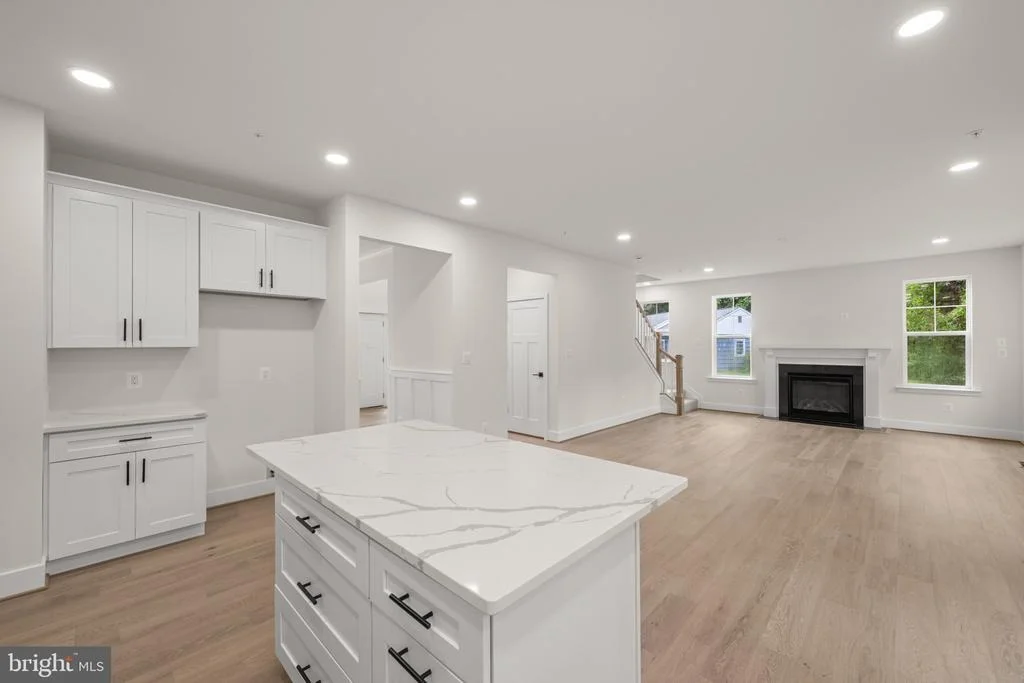 Photo of 2175 GLENCREST CIRCLE