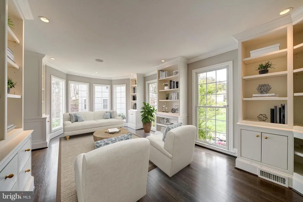 Photo of 6202 NETHERCOMBE COURT