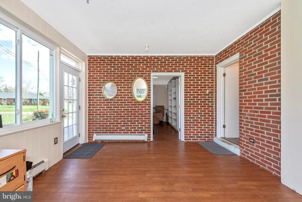 Photo of 6102 DOVER STREET
