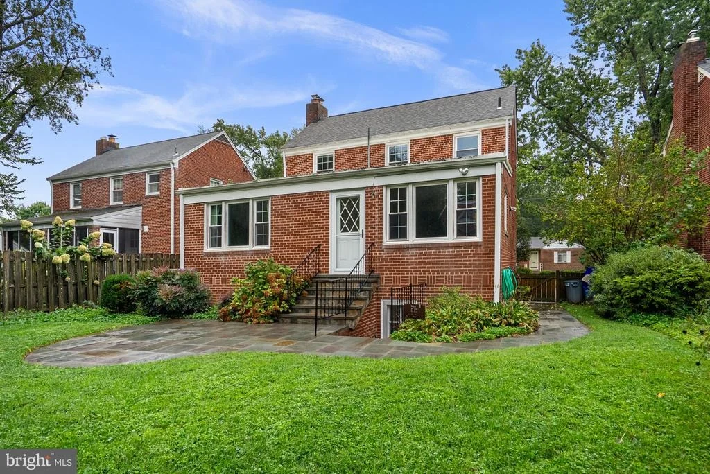 Photo of 9407 SEMINOLE STREET