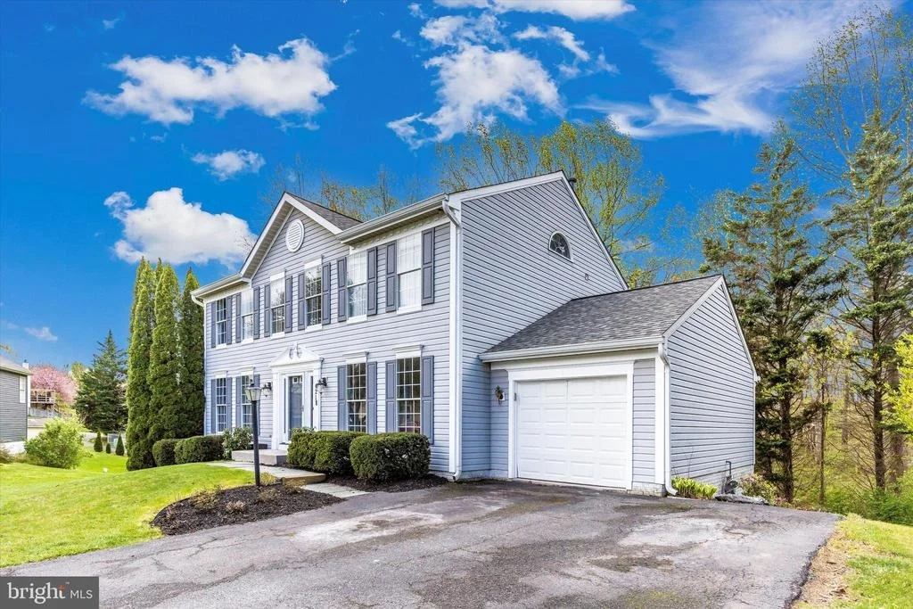 Photo of 6218 RAINIER DRIVE