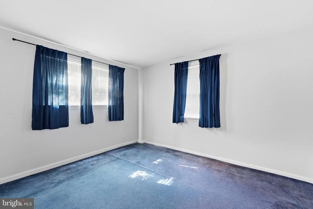 Photo of 3260 GREEN MEADOWS DRIVE