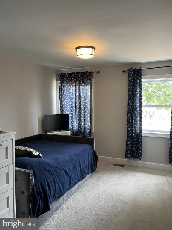 Photo of 2 LEE COURT