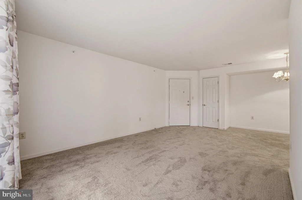 Photo of Unit 3D at 3860 NORMANDY DRIVE