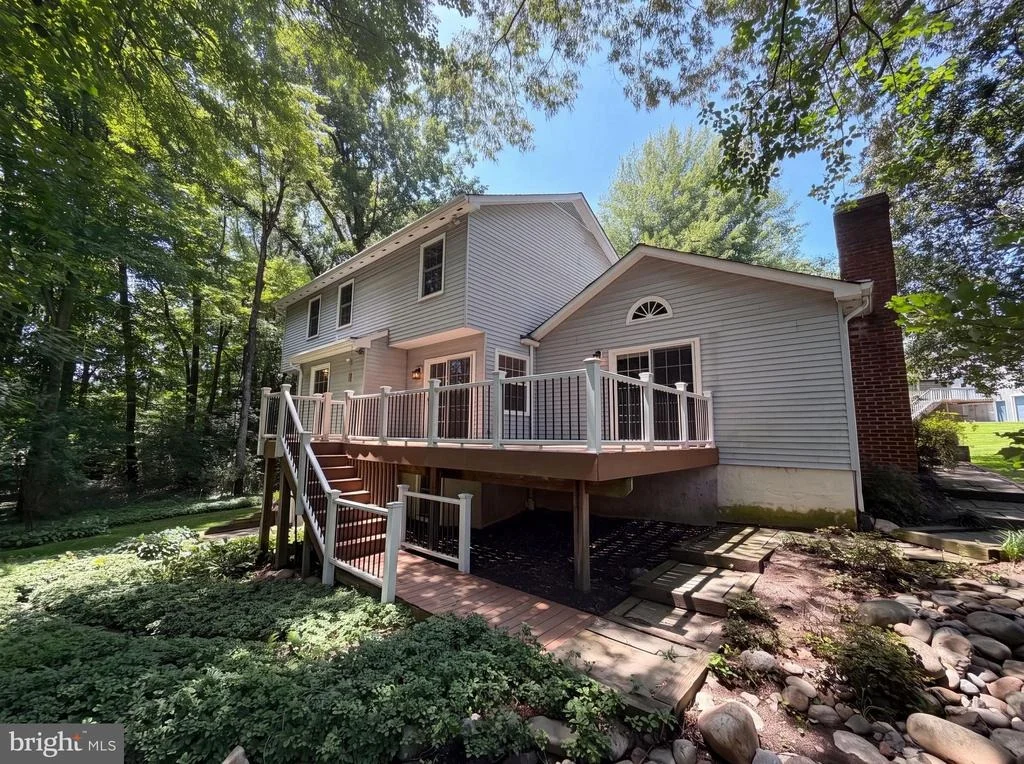 Photo of 4819 POWELL ROAD