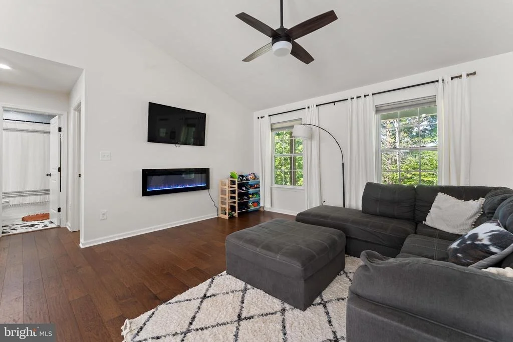 Photo of 3731 BREAKNOCK ROAD