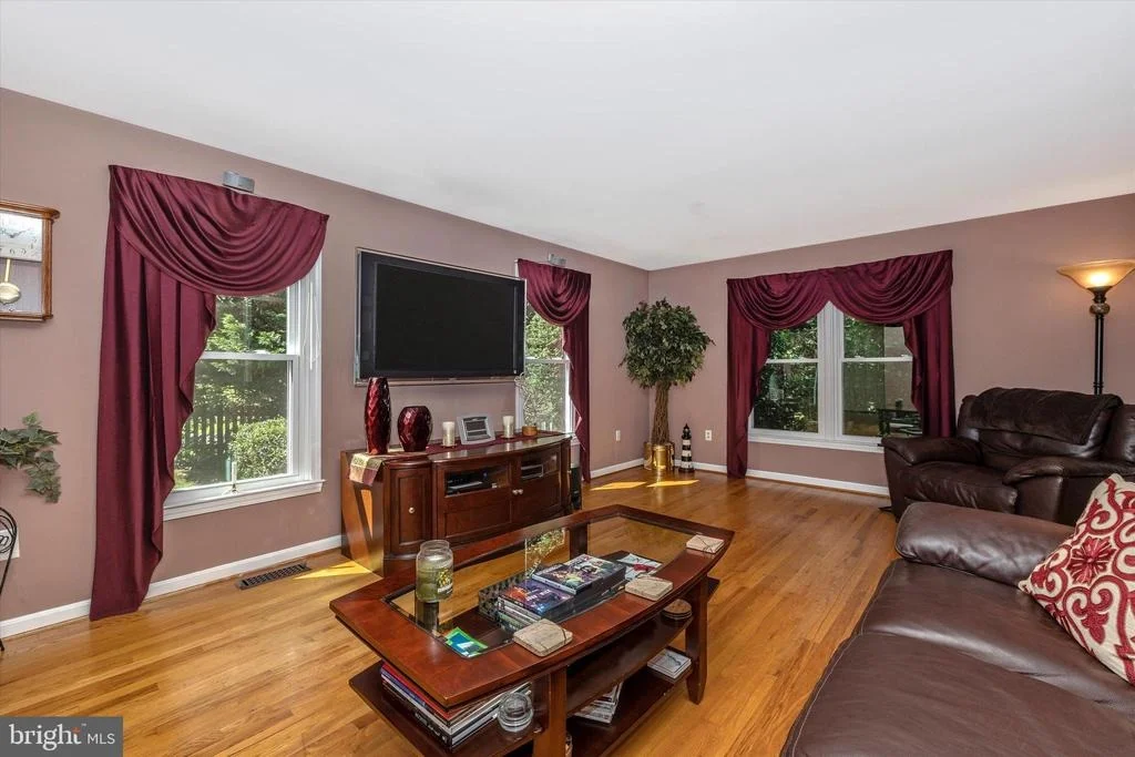 Photo of 4824 OLD MIDDLETOWN