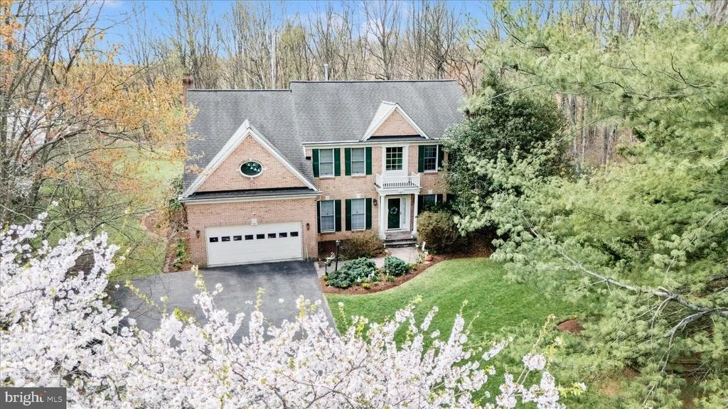 Photo of 19808 FALLING SPRING COURT