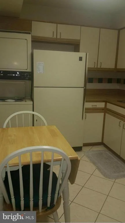 Photo of Unit 3301 at 15115 INTERLACHEN DRIVE