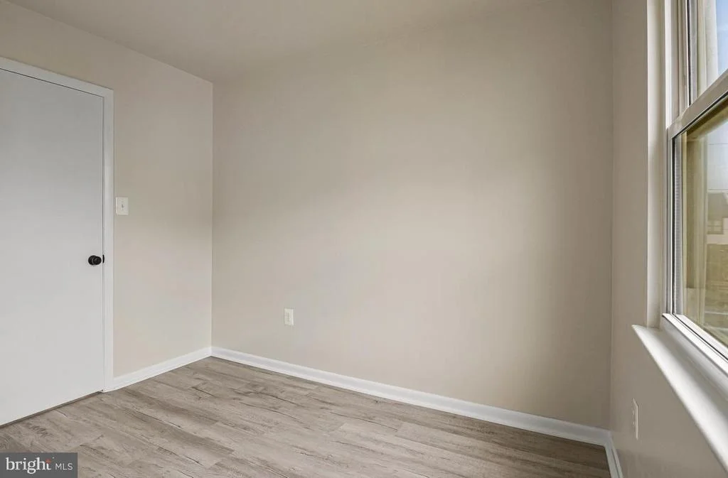 Photo of 1229 DELAFIELD PLACE NE