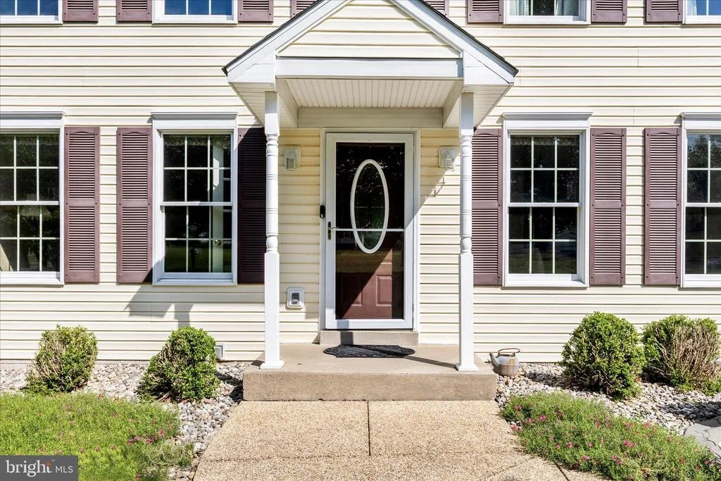 Photo of 2679 LESLIE ROAD