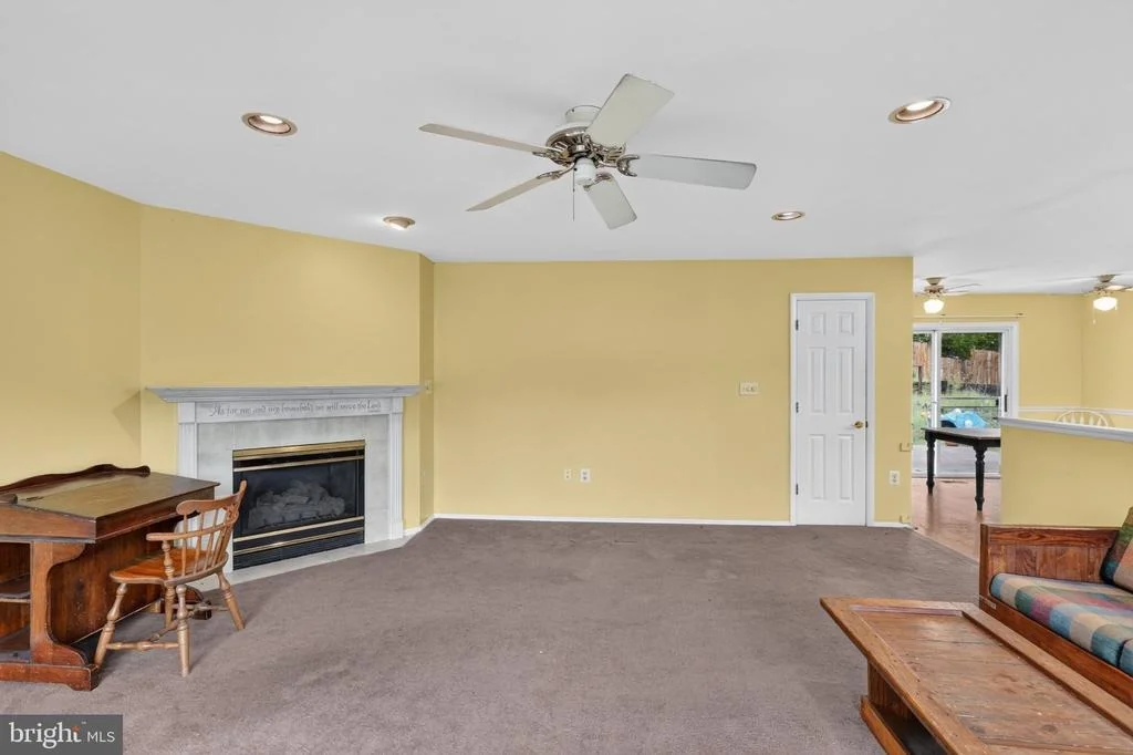 Photo of 2220 HALLOW LANE