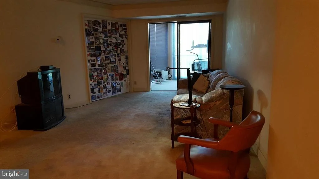 Photo of Unit 511 at 5904 MOUNT EAGLE DRIVE