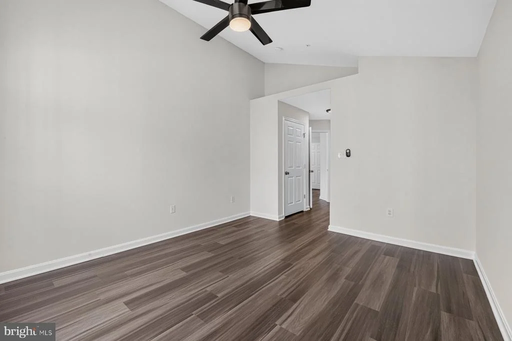 Photo of Unit 3D at 2501 COLERIDGE DRIVE