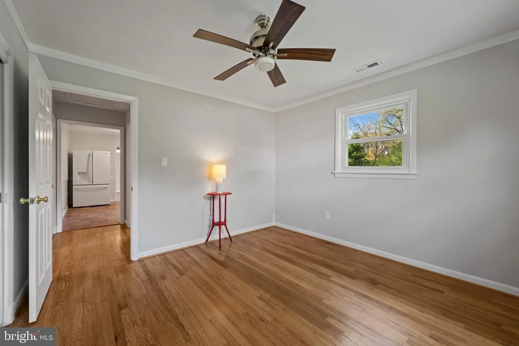 Photo of 19724 MEREDITH DRIVE