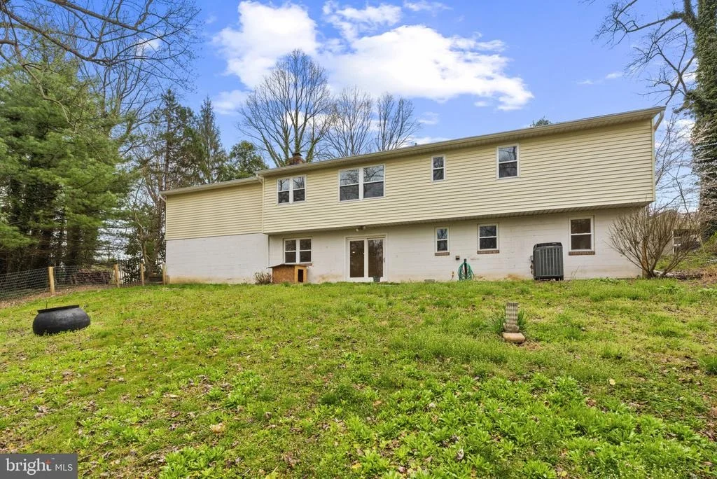 Photo of 9947 BOYDS TURN ROAD